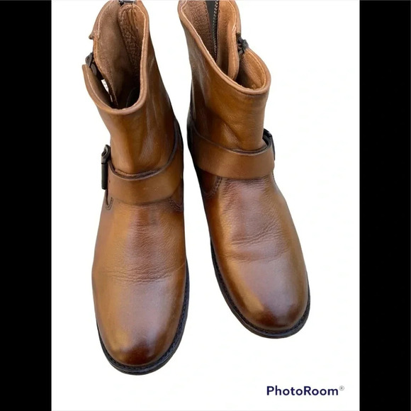 Frye Tyler Engineer Boot in Cognac - Picture 5 of 11